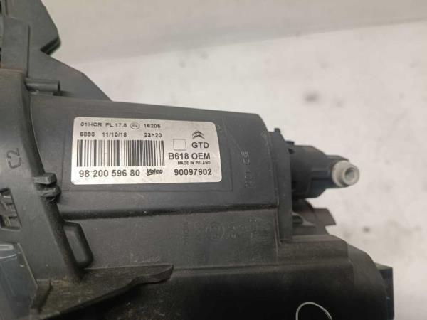 PHARE GAUCHE CITROEN - Vue 3